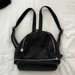 black backpack